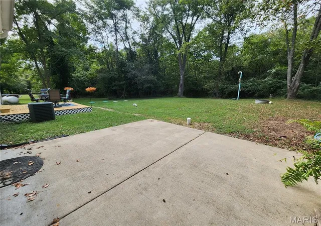 Photo 4 of Single family home for sale at 9349 Elm Loop Dr, Pevely, MO 63070 | MLS# MIS26061197 | Listing updated on 2026-10-01