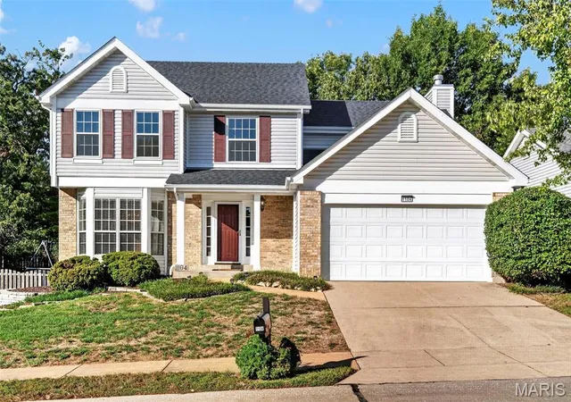 Photo 1 of Single family home for sale at 1104 Big Bnd Sta Dr, Manchester, MO 63088 | MLS# MIS26061201 | Listing updated on 2026-10-08