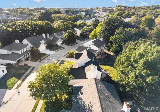 Photo 3 of Single family home for sale at 1104 Big Bnd Sta Dr, Manchester, MO 63088 | MLS# MIS26061201 | Listing updated on 2026-10-08