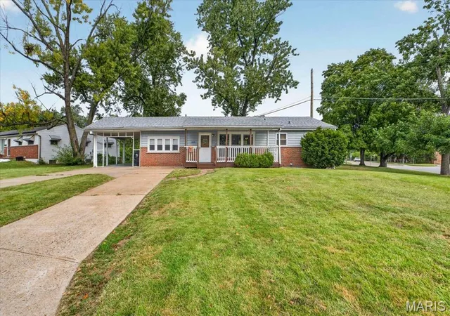 Photo 1 of Single family home for sale at 503 Holiday Ave, Hazelwood, MO 63042 | MLS# MIS26061221 | Listing updated on 2026-10-08