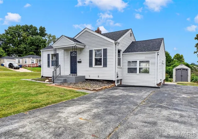 Photo 2 of Single family home for sale at 3166 O Hare Dr, Saint Ann, MO 63074 | MLS# MIS26061223 | Listing updated on 2026-09-28