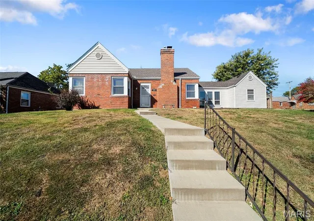 Photo 2 of Single family home for sale at 9305 Aster Ave, Saint Louis, MO 63123 | MLS# MIS26061224 | Listing updated on 2026-10-06