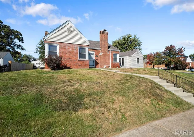 Photo 3 of Single family home for sale at 9305 Aster Ave, Saint Louis, MO 63123 | MLS# MIS26061224 | Listing updated on 2026-10-06