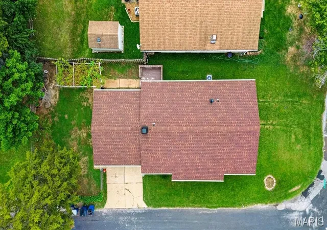 Photo 3 of Single family home for sale at 5229 Lakewood Ave, Saint Louis, MO 63123 | MLS# MIS26061248 | Listing updated on 2026-10-02