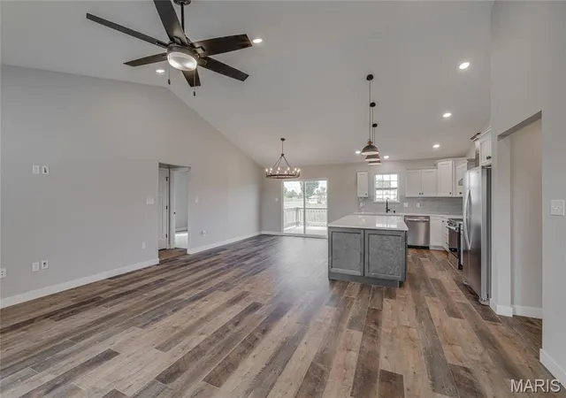Photo 3 of Single family home for sale at 2921 Christina Ct, Farmington, MO 63640 | MLS# MIS26061250 | Listing updated on 2026-10-01