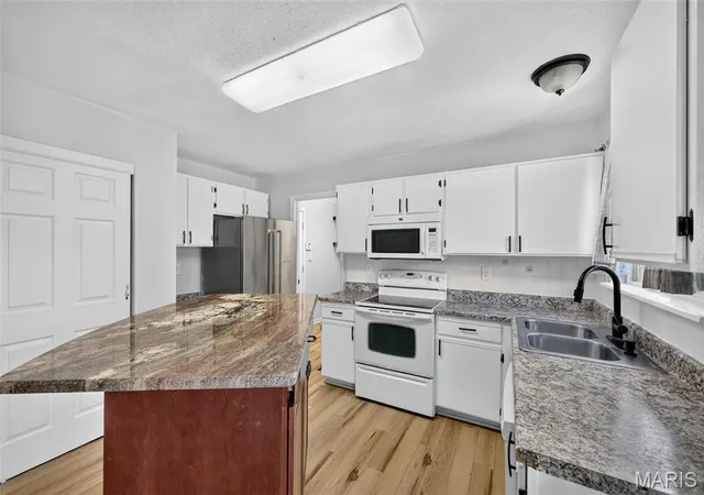 Photo 4 of Single family home for sale at 129 Royallbrook Ln, O Fallon, MO 63368 | MLS# MIS26061259 | Listing updated on 2026-09-25