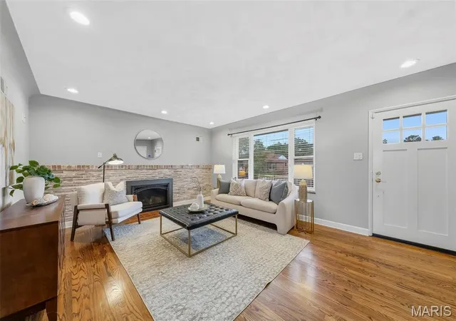 Photo 4 of Single family home for sale at 5926 Crane Cir, Saint Louis, MO 63109 | MLS# MIS26061260 | Listing updated on 2026-10-12