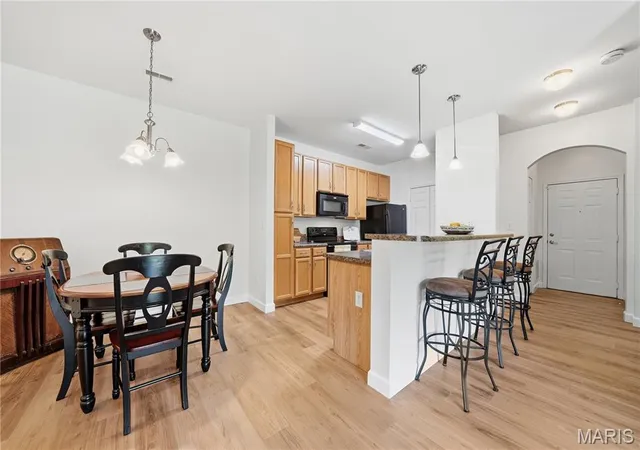 Photo 4 of Sale Pending at 31 Kassebaum Ln #107, Saint Louis, MO 63129 | MLS# MIS26061273 | Listing updated on 2026-10-04