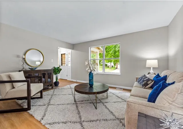 Photo 4 of Single family home for sale at 920 Blake Ct, Saint Peters, MO 63376 | MLS# MIS26061275 | Listing updated on 2026-10-05