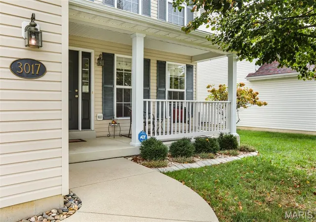 Photo 3 of Sale Pending at 3017 Wye Oak Dr, Belleville, IL 62221 | MLS# MIS26061276 | Listing updated on 2026-10-06