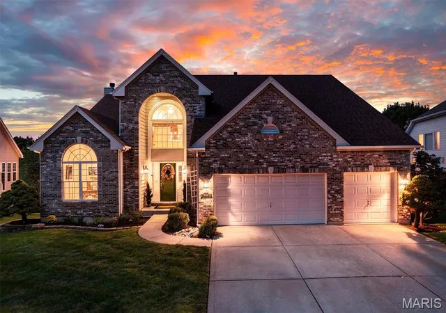 Photo 1 of Single family home for sale at 16652 Benton Taylor Dr, Chesterfield, MO 63005 | MLS# MIS26061277 | Listing updated on 2026-10-04