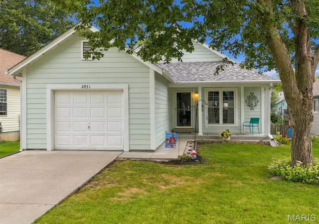 Single family home for sale at 2931 Plum Leaf Cir, Saint Peters, MO 63303 | MLS# MIS26061280