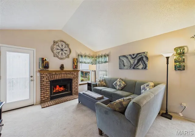 Photo 4 of Single family home for sale at 2931 Plum Leaf Cir, Saint Peters, MO 63303 | MLS# MIS26061280 | Listing updated on 2026-09-25