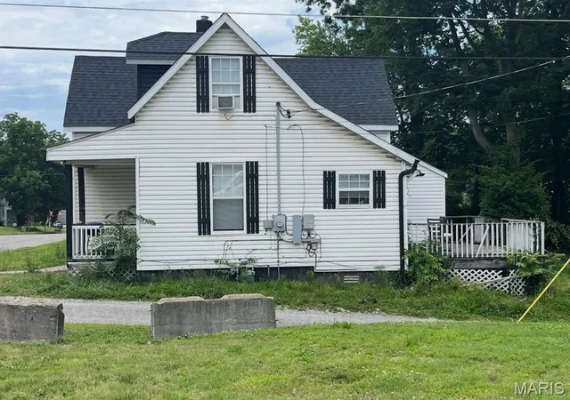 Photo 3 of Single family home for sale at 918 William St, Cape Girardeau, MO 63703 | MLS# MIS26061282 | Listing updated on 2026-09-30