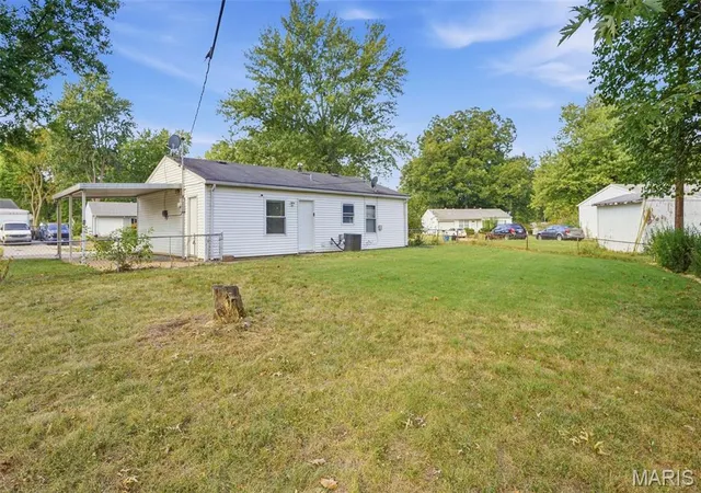 Photo 2 of Single family home for sale at 1329 Dominica Dr, Saint Louis, MO 63138 | MLS# MIS26061295 | Listing updated on 2026-09-23