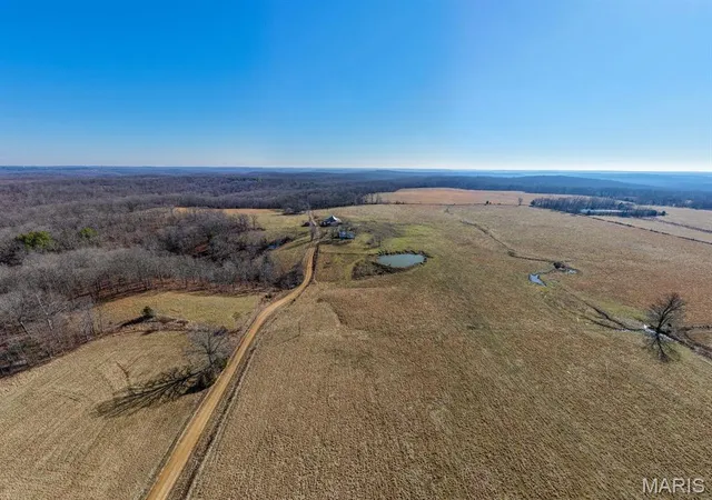 Photo 3 of House for sale at 5880 Bcr 803, Glenallen, MO 63751 | MLS# MIS26061301 | Listing updated on 2026-09-29