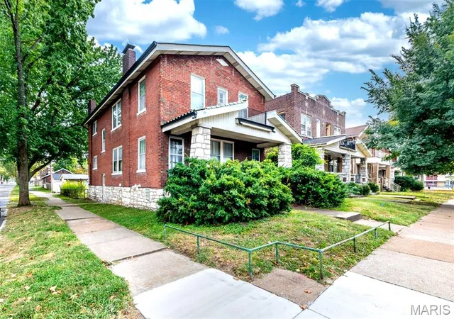 Photo 1 of Sale Pending at 5500 S Grand Blvd, Saint Louis, MO 63111 | MLS# MIS26061303 | Listing updated on 2026-10-03