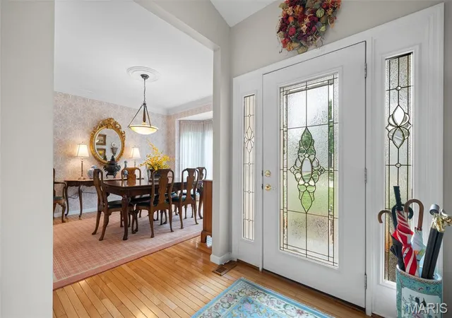 Photo 3 of Single family home for sale at 1347 Pine Blf Dr, Saint Charles, MO 63304 | MLS# MIS26061308 | Listing updated on 2026-10-06