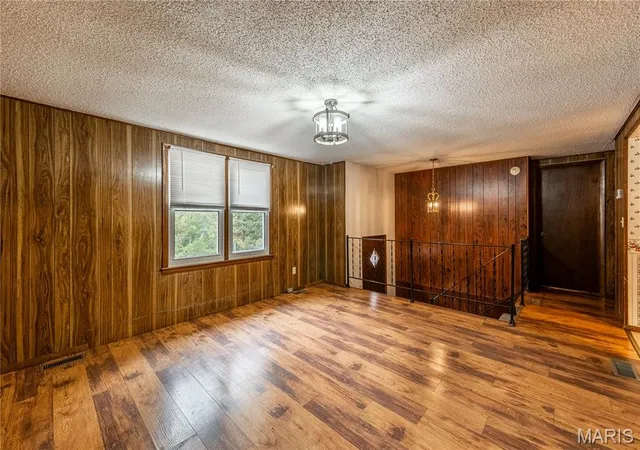 Photo 2 of Single family home for sale at 171 Tanglewood Dr, Perryville, MO 63775 | MLS# MIS26061309 | Listing updated on 2026-10-05