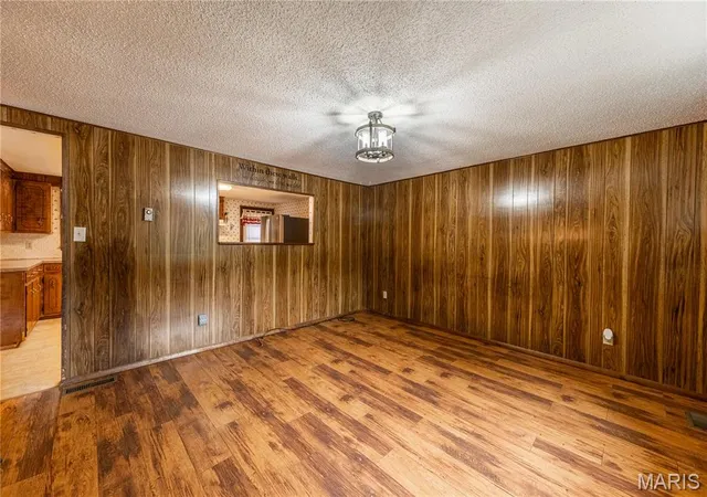 Photo 3 of Single family home for sale at 171 Tanglewood Dr, Perryville, MO 63775 | MLS# MIS26061309 | Listing updated on 2026-10-05
