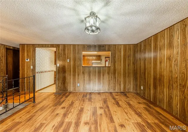 Photo 3 of Single family home for sale at 171 Tanglewood Dr, Perryville, MO 63775 | MLS# MIS26061309 | Listing updated on 2026-10-05