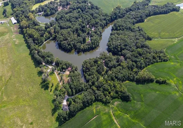 Photo 2 of Land for sale at 0 Crystal Lake Cvs, Brighton, IL 62012 | MLS# MIS26061312 | Listing updated on 2026-09-22