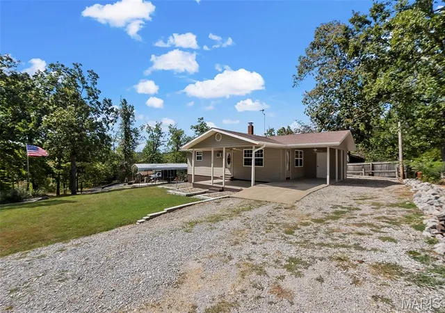 Photo 3 of Sale Pending at 44 Hopi Ln, Perryville, MO 63775 | MLS# MIS26061313 | Listing updated on 2026-10-05