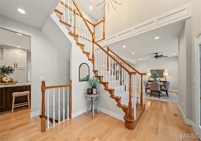 Photo 3 of Single family home for sale at 804 Hopp Holw Dr, Alton, IL 62002 | MLS# MIS26061317 | Listing updated on 2026-09-24