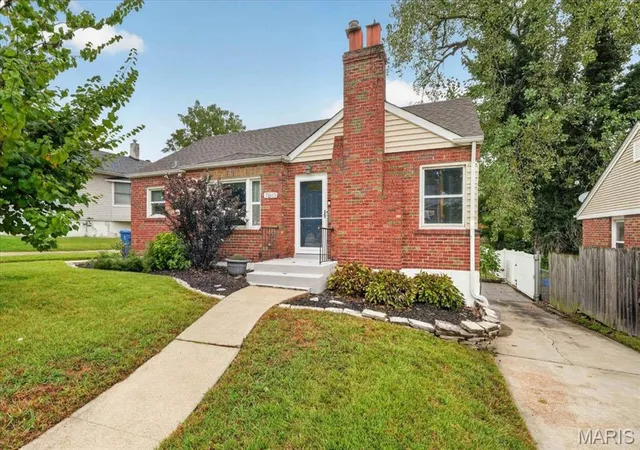 Photo 38 of Single family home for sale at 7613 Lovella Ave, Saint Louis, MO 63117 | MLS# MIS26061324 | Listing updated on 2026-10-18