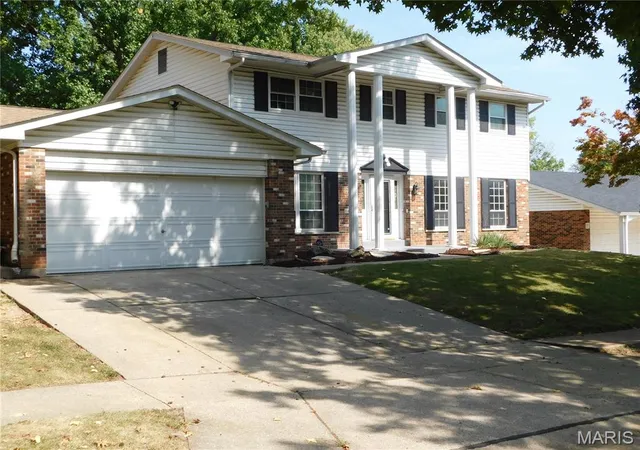 Photo 2 of Single family home for sale at 14630 Mondoubleau Ln, Florissant, MO 63034 | MLS# MIS26061327 | Listing updated on 2026-09-25