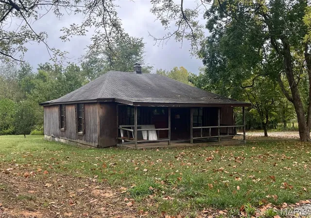 Photo 1 of Single family home for sale at 1101 Commercial St, Mineral Point, MO 63660 | MLS# MIS26061330 | Listing updated on 2026-09-25