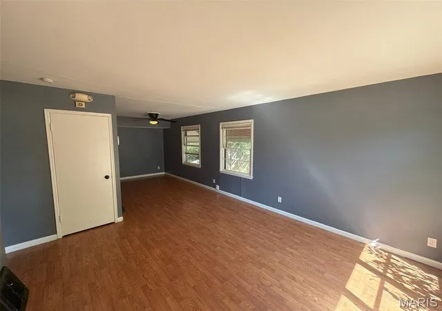 Photo 2 of Single family home for sale at 309 Midlothian Rd, Saint Louis, MO 63137 | MLS# MIS26061336 | Listing updated on 2026-09-22