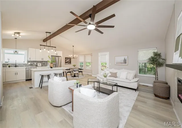 Photo 4 of Sale Pending at 1298 Golden Gate Ln, Saint Peters, MO 63376 | MLS# MIS26061343 | Listing updated on 2026-10-03
