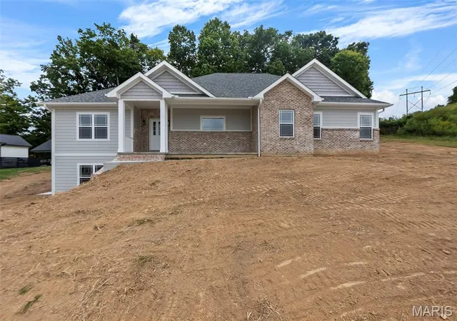 Photo 1 of Single family home for sale at 236 Stepping Stone Way, Cape Girardeau, MO 63701 | MLS# MIS26061351 | Listing updated on 2026-09-23