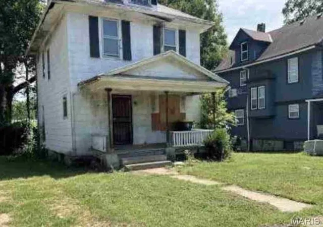 Photo 1 of Single family home for sale at 3237 Wabash Ave, Kansas City, MO 64109 | MLS# MIS26061367 | Listing updated on 2026-09-22