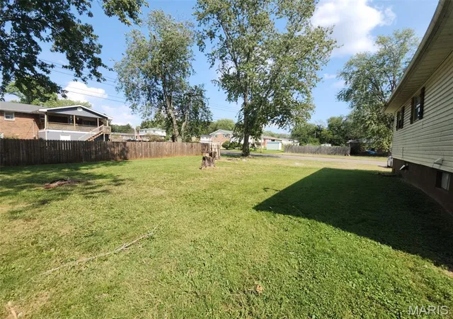 Photo 2 of Single family home for sale at 505 Edward St, Farmington, MO 63640 | MLS# MIS26061372 | Listing updated on 2026-09-23