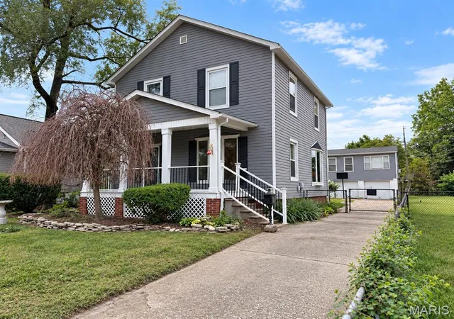 Photo 1 of Single family home for sale at 1720 5th Street, Madison, IL 62060 | MLS# MIS26061379 | Listing updated on 2026-09-24