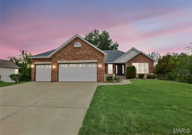 Photo 1 of Single family home for sale at 8929 Wendell Crk Dr, Saint Jacob, IL 62281 | MLS# MIS26061381 | Listing updated on 2026-09-24