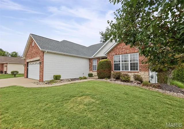 Photo 3 of Single family home for sale at 8929 Wendell Crk Dr, Saint Jacob, IL 62281 | MLS# MIS26061381 | Listing updated on 2026-09-24