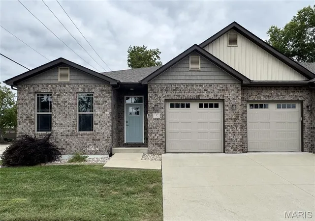 Single family home for sale at 132 E Locust St, Columbia, IL 62236 | MLS# MIS26061383