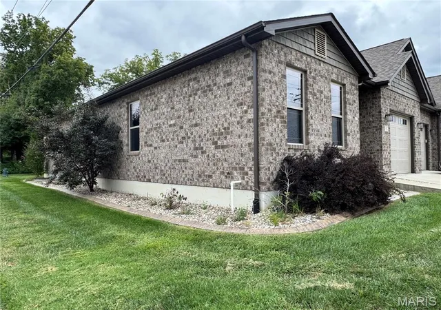 Photo 1 of House for sale at 132 E Locust St, Columbia, IL 62236 | MLS# MIS26061383 | Listing updated on 2026-09-24
