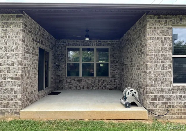 Photo 3 of House for sale at 132 E Locust St, Columbia, IL 62236 | MLS# MIS26061383 | Listing updated on 2026-09-24