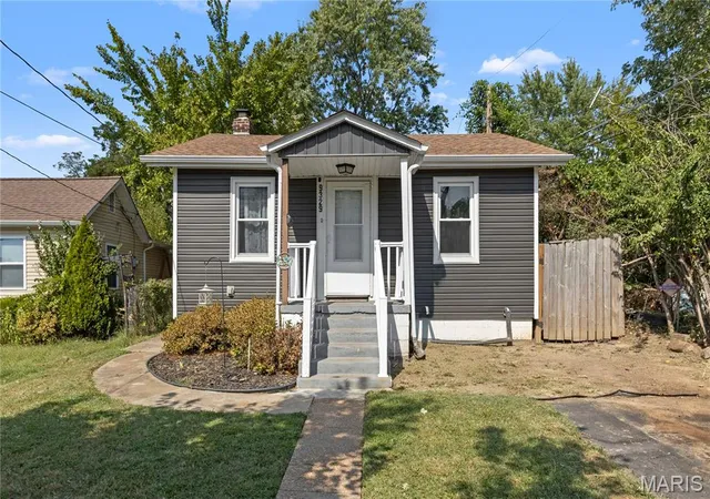 Photo 1 of Single family home for sale at 9329 Latrobe Ave, Saint Louis, MO 63114 | MLS# MIS26061388 | Listing updated on 2026-09-25