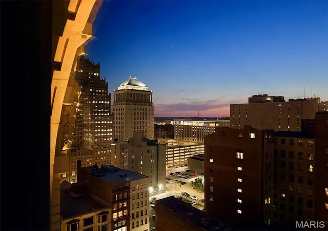 Photo 1 of Condo for sale at 915 Olive St #1404, Saint Louis, MO 63101 | MLS# MIS26061391 | Listing updated on 2026-09-23