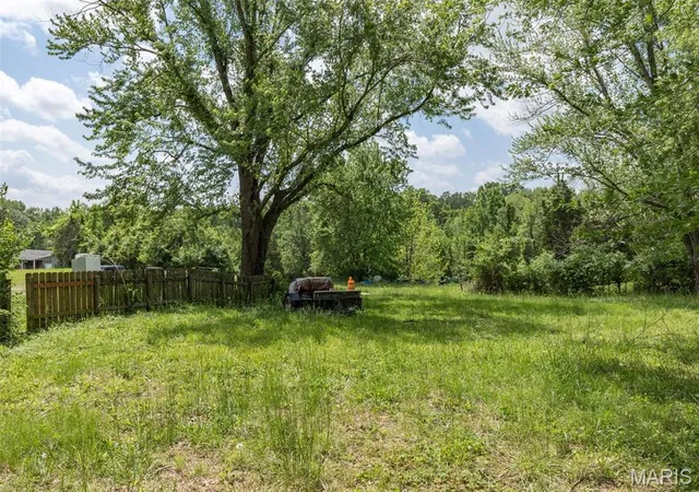 Photo 3 of Single family home for sale at 5340 Studer Ln, Saint Louis, MO 63128 | MLS# MIS26061393 | Listing updated on 2026-10-01