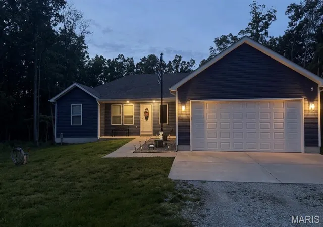 Photo 3 of Single family home for sale at 235 Chestnut View, Farmington, MO 63640 | MLS# MIS26061397 | Listing updated on 2026-10-09
