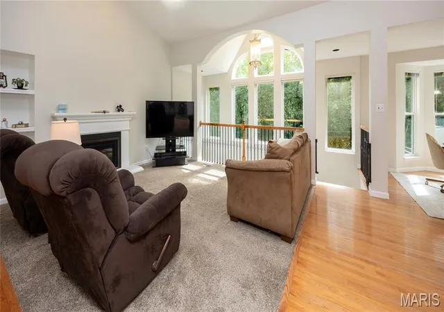 Photo 3 of Sale Pending at 5000 Annette Dr, Imperial, MO 63052 | MLS# MIS26061405 | Listing updated on 2026-09-27