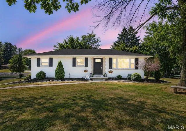 Photo 1 of Single family home for sale at 7962 State Route 140, Edwardsville, IL 62025 | MLS# MIS26061410 | Listing updated on 2026-10-02