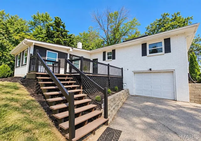 Photo 4 of Single family home for sale at 7962 State Route 140, Edwardsville, IL 62025 | MLS# MIS26061410 | Listing updated on 2026-10-02