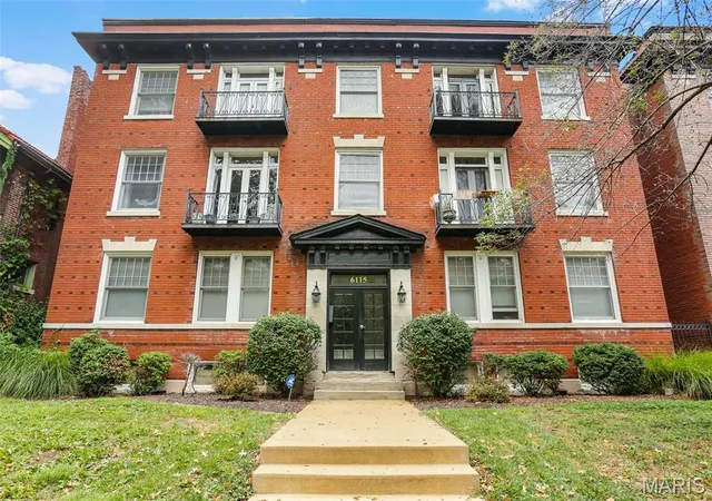 Condo for sale at 6115 Washington Blvd #102, Saint Louis, MO 63112 | MLS# MIS26061420